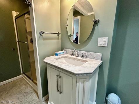 1785 Mitchells Lane Marietta OH 45750