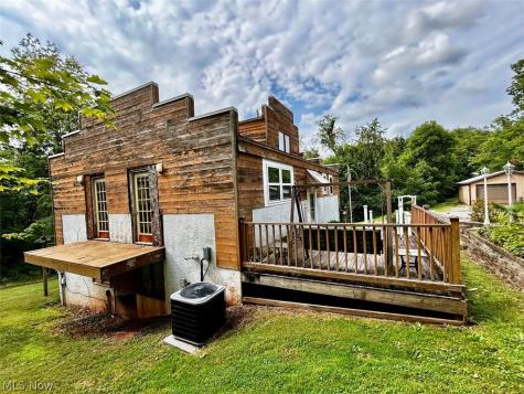 1785 Mitchells Lane Marietta OH 45750