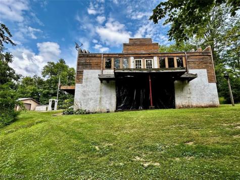 1785 Mitchells Lane Marietta OH 45750