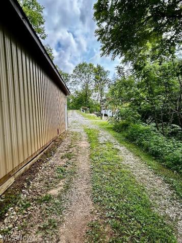 1785 Mitchells Lane Marietta OH 45750