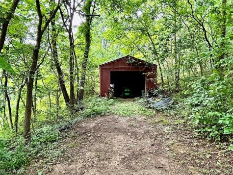 1785 Mitchells Lane Marietta OH 45750