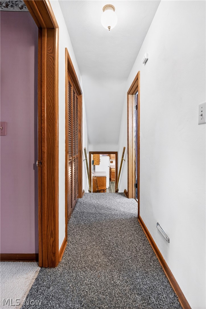130 Robinwood Drive New Middletown OH 44442