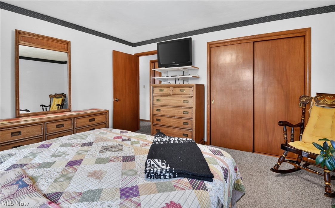 130 Robinwood Drive New Middletown OH 44442