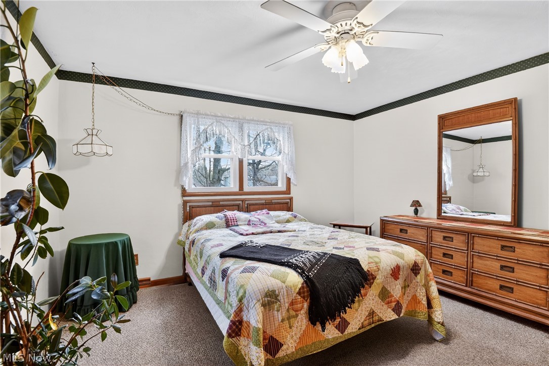 130 Robinwood Drive New Middletown OH 44442