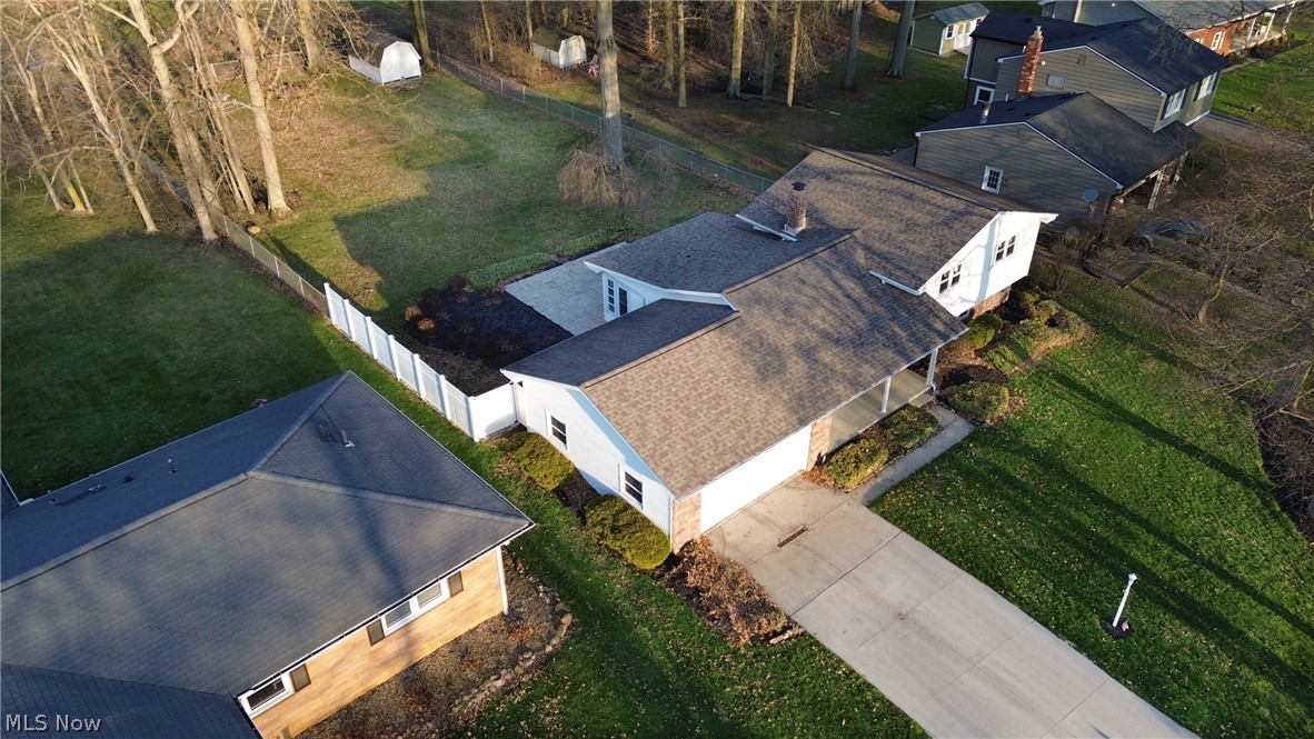130 Robinwood Drive New Middletown OH 44442