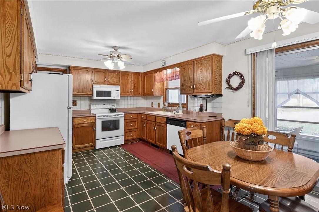 130 Robinwood Drive New Middletown OH 44442