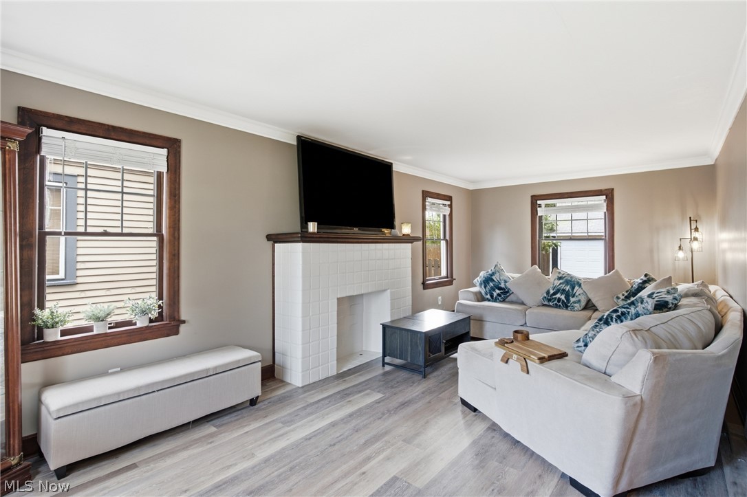 323 Denison Avenue Elyria OH 44035