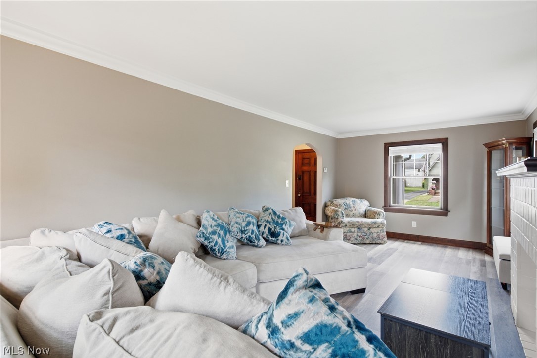 323 Denison Avenue Elyria OH 44035