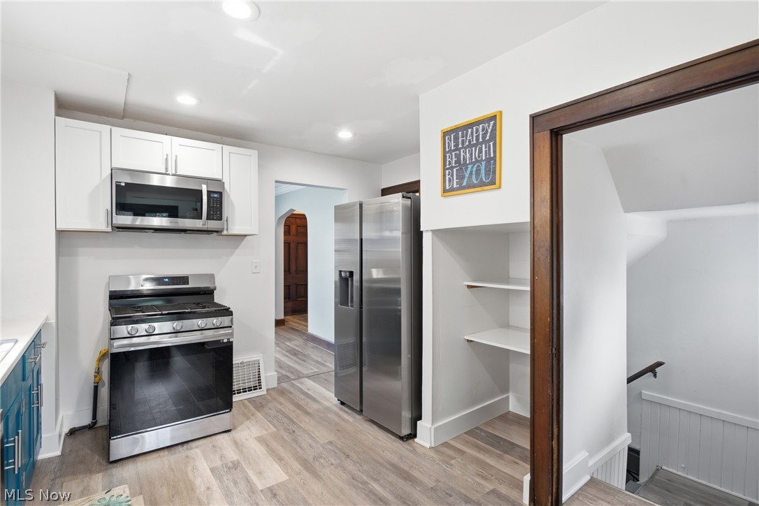 323 Denison Avenue Elyria OH 44035