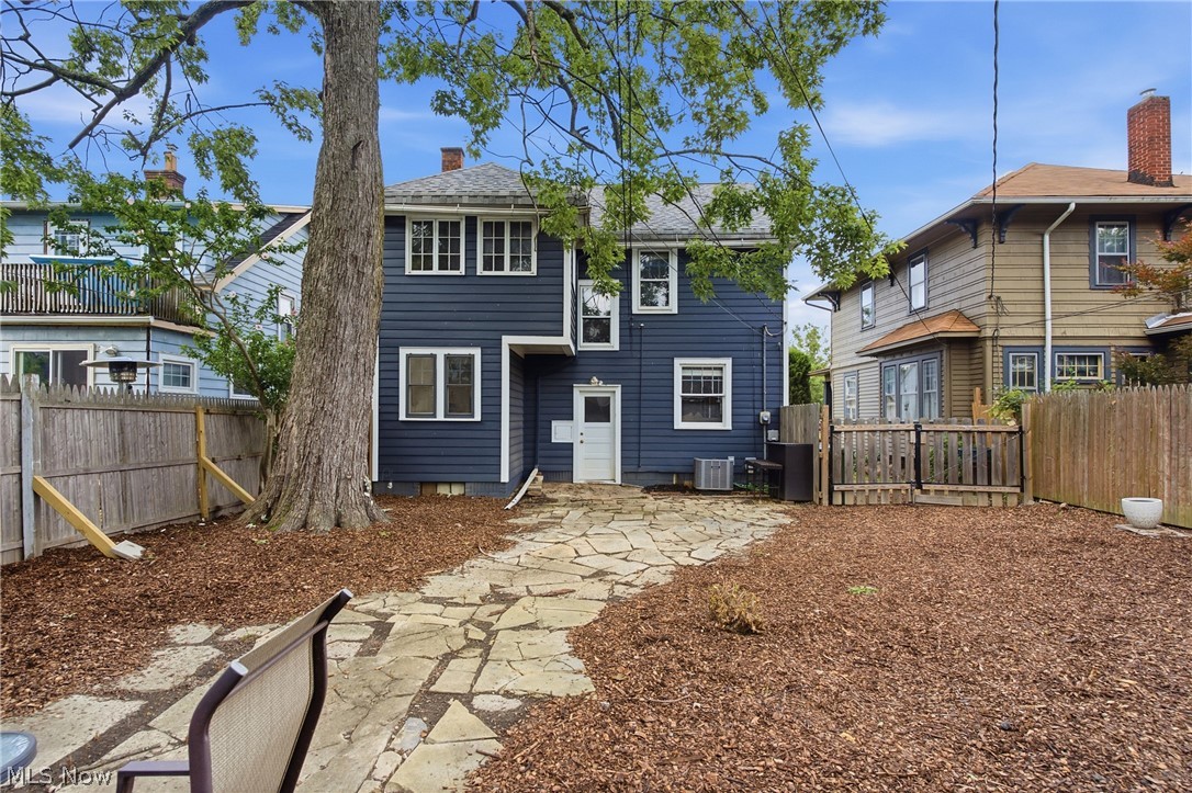 323 Denison Avenue Elyria OH 44035