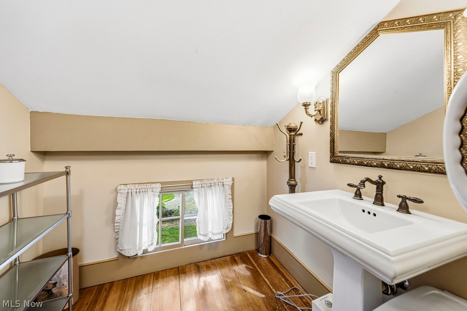 2171 Park West Road North Bloomfield OH 44450