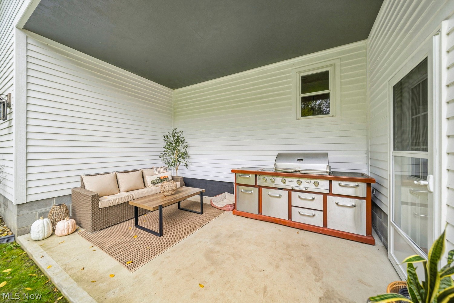 2171 Park West Road North Bloomfield OH 44450