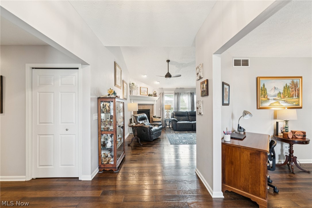 1235 Cherokee Path Vermilion OH 44089