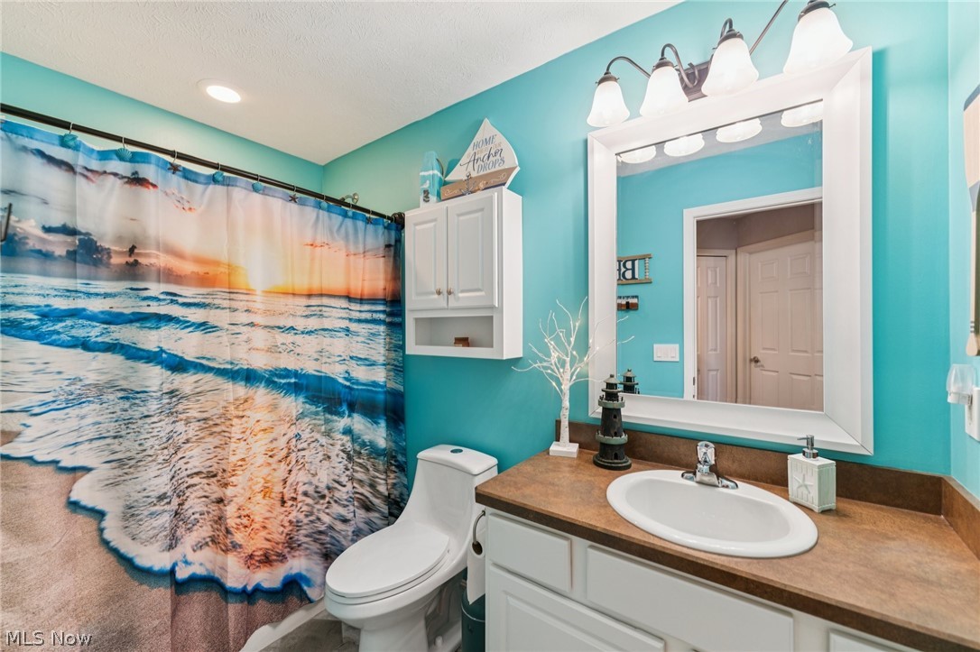 1235 Cherokee Path Vermilion OH 44089