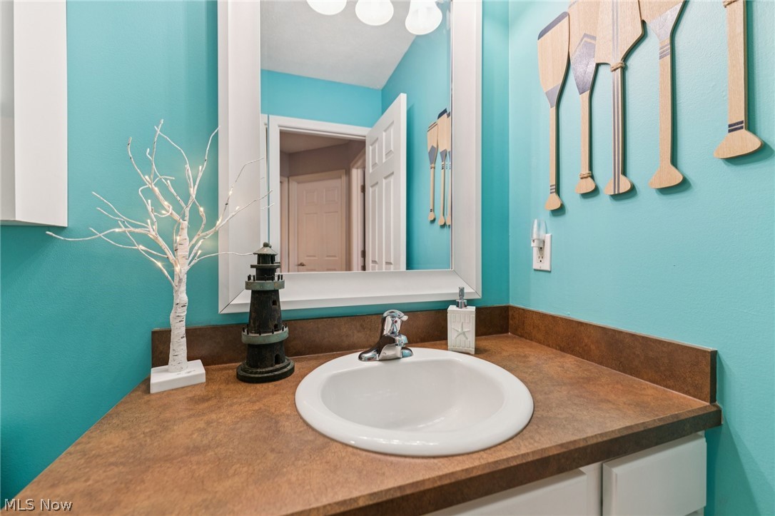 1235 Cherokee Path Vermilion OH 44089