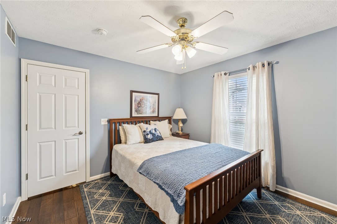 1235 Cherokee Path Vermilion OH 44089