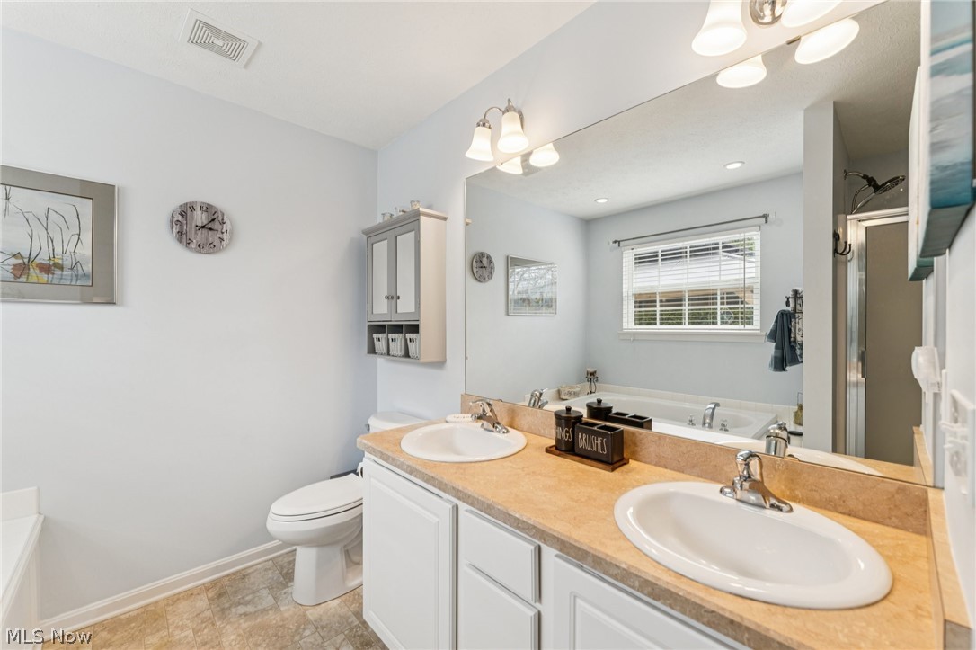 1235 Cherokee Path Vermilion OH 44089