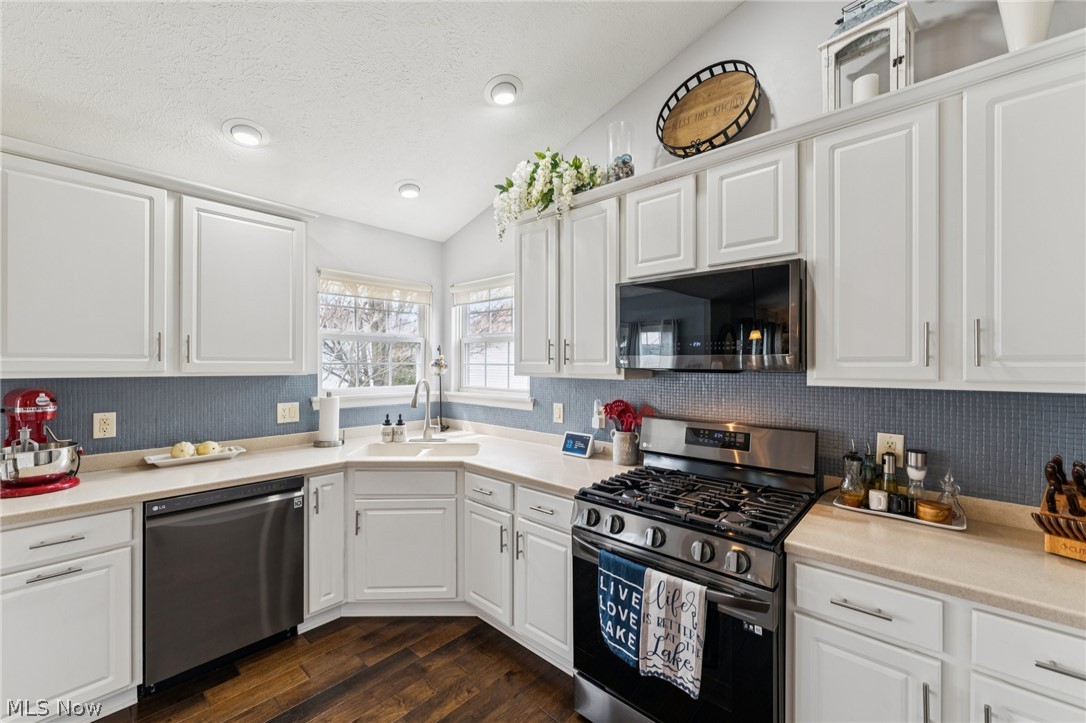 1235 Cherokee Path Vermilion OH 44089