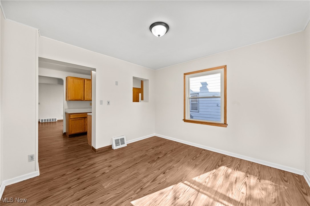 411 E 329th Street Willowick OH 44095