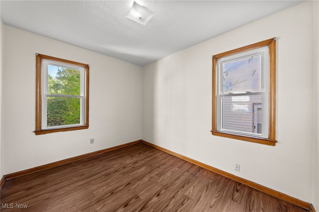 411 E 329th Street Willowick OH 44095