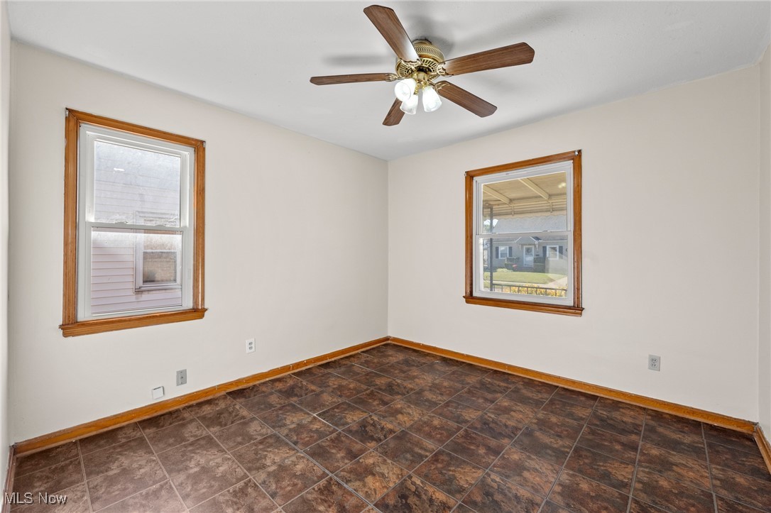 411 E 329th Street Willowick OH 44095