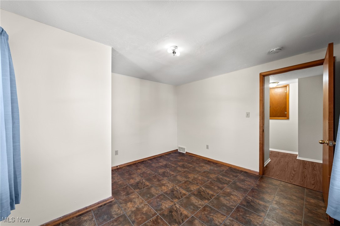 411 E 329th Street Willowick OH 44095