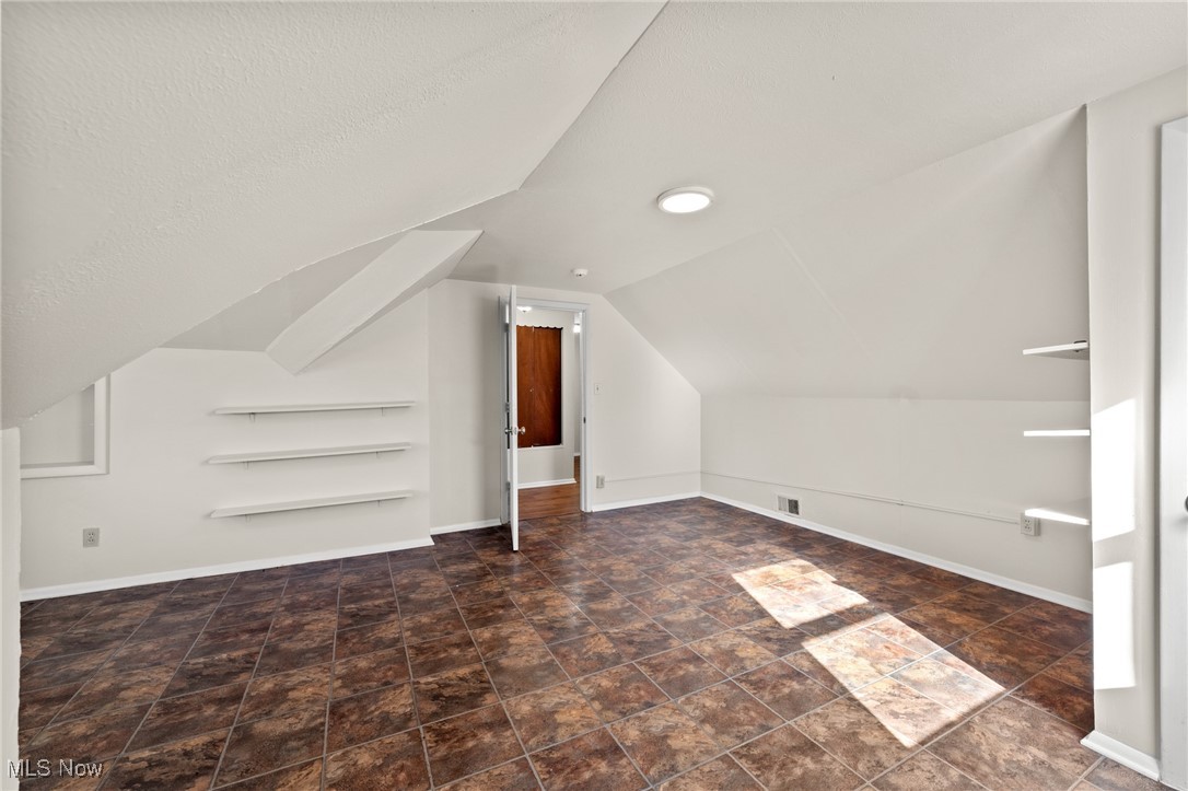 411 E 329th Street Willowick OH 44095