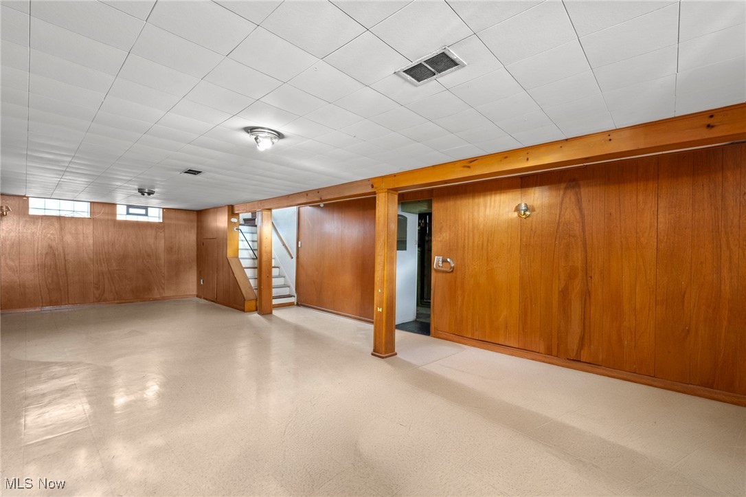 411 E 329th Street Willowick OH 44095