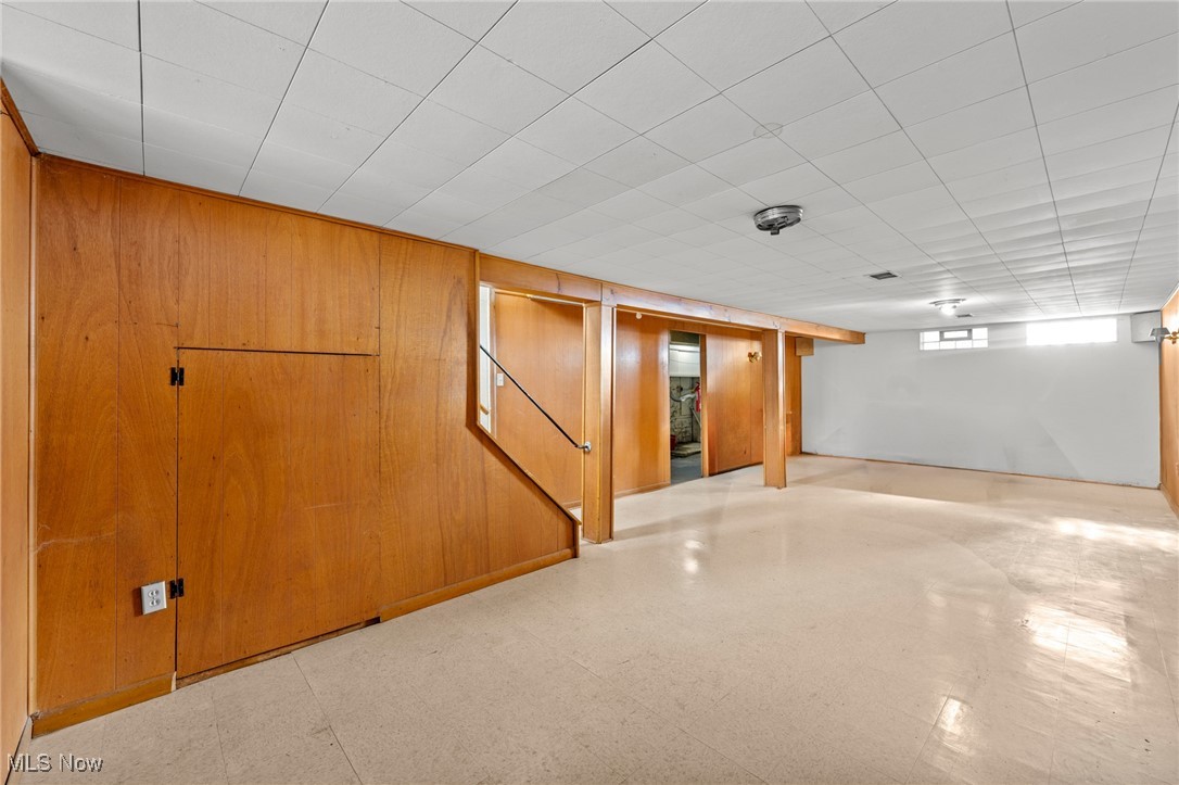 411 E 329th Street Willowick OH 44095