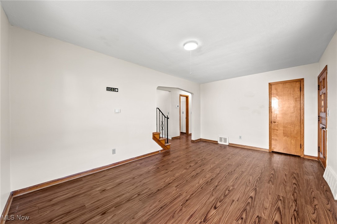 411 E 329th Street Willowick OH 44095