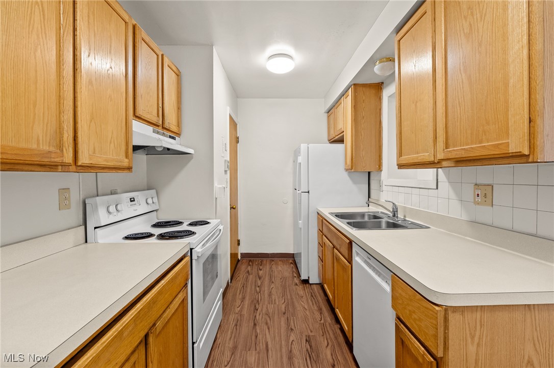 411 E 329th Street Willowick OH 44095