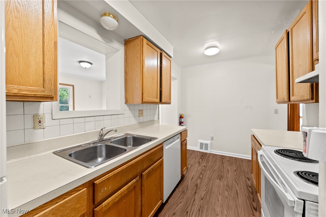 411 E 329th Street Willowick OH 44095