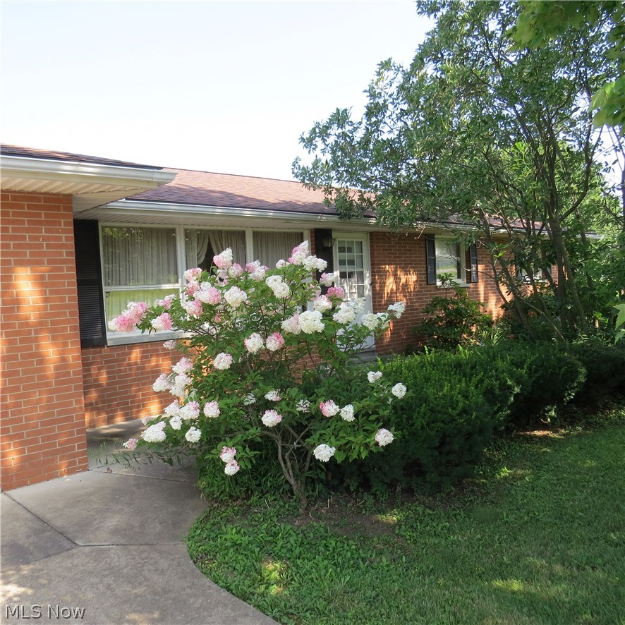 1165 Kensington Road NE Carrollton OH 44615
