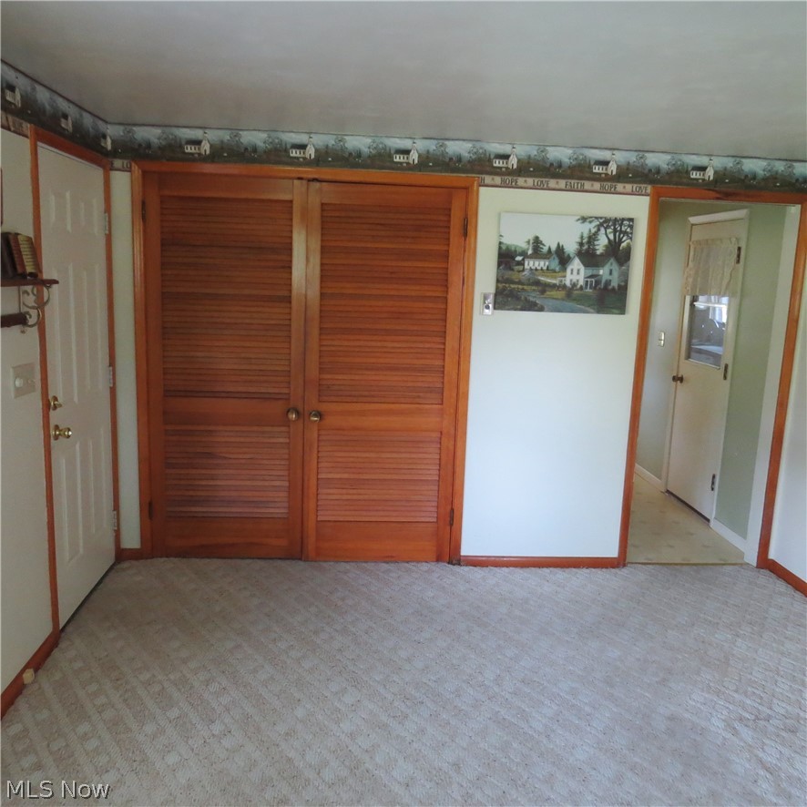 1165 Kensington Road NE Carrollton OH 44615