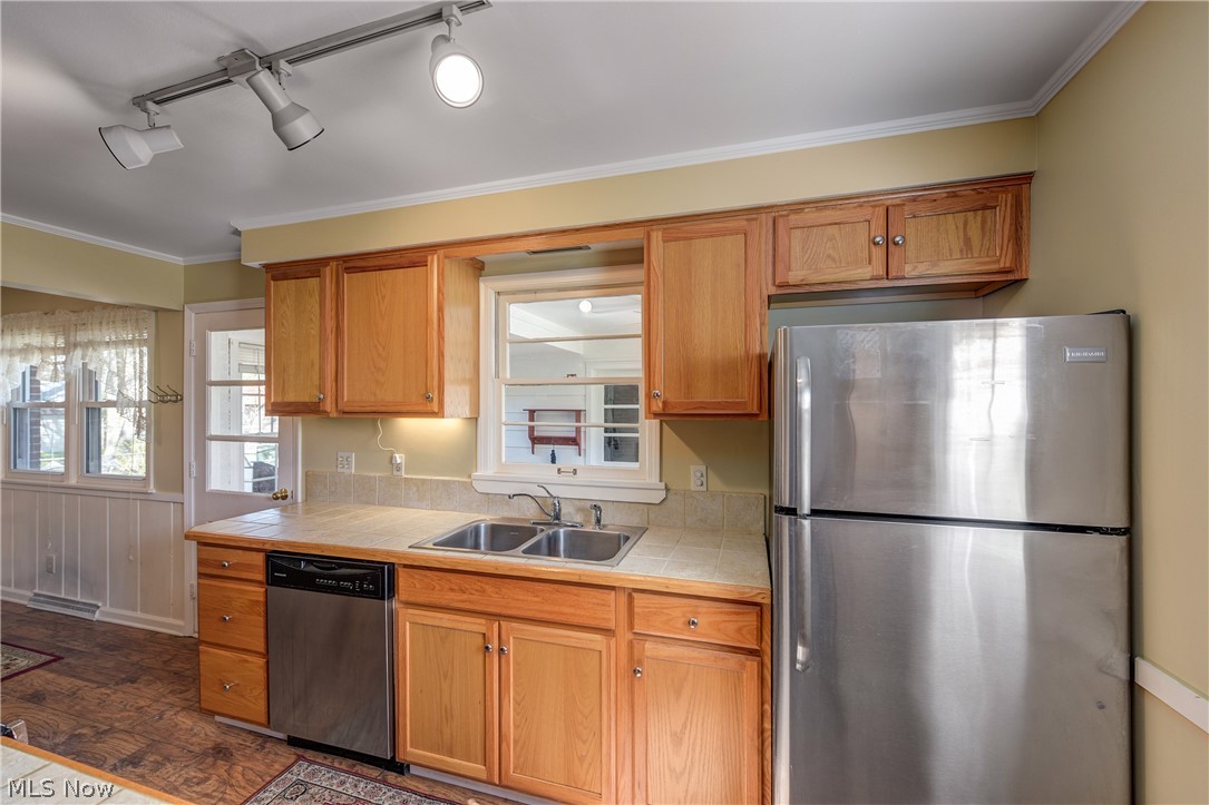 23216 Mildred Avenue North Olmsted OH 44070