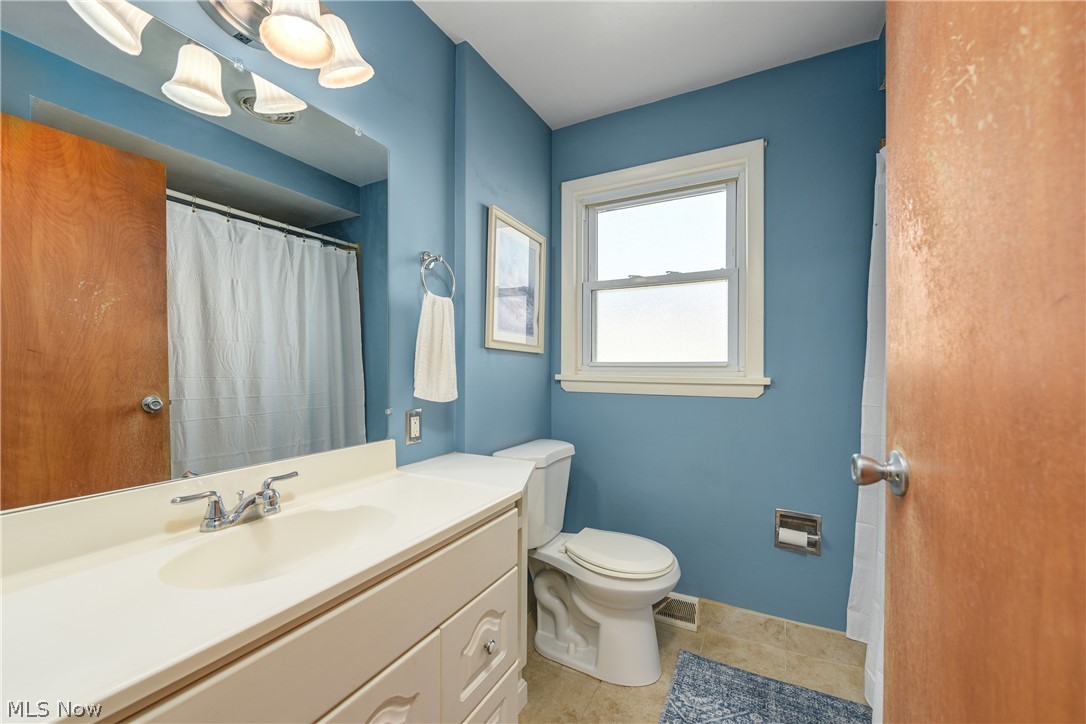 23216 Mildred Avenue North Olmsted OH 44070