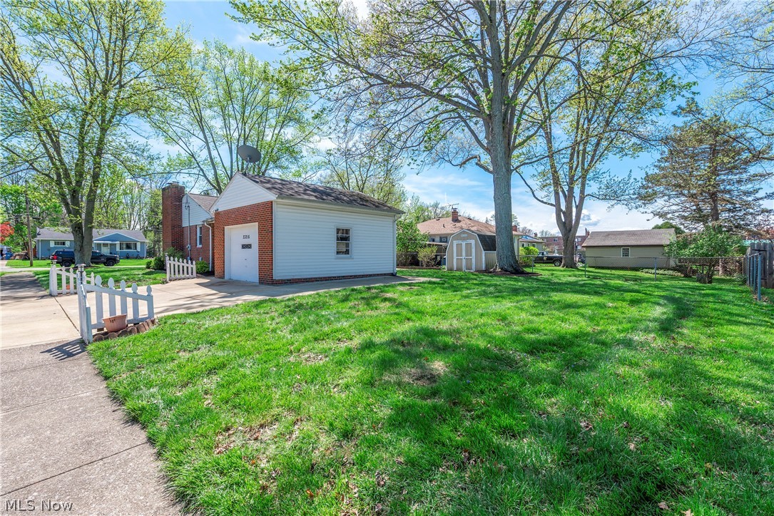 23216 Mildred Avenue North Olmsted OH 44070
