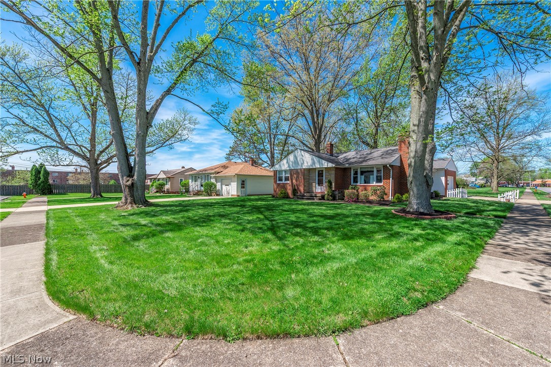 23216 Mildred Avenue North Olmsted OH 44070