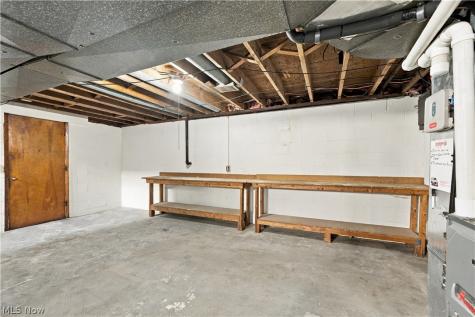 306 E State Street Barberton OH 44203