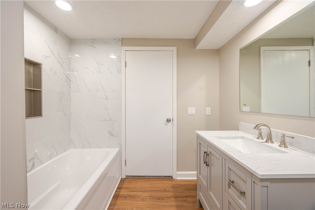 37430 Hunters Ridge Road Solon OH 44139