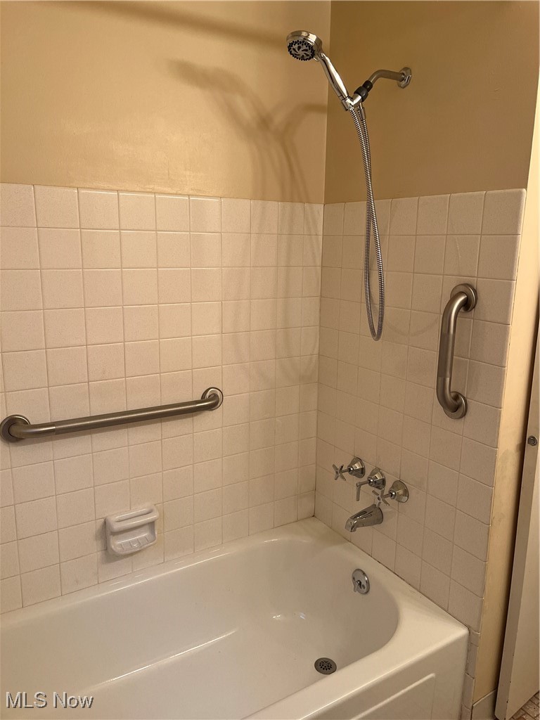 16100 Scottsdale Boulevard Shaker Heights OH 44120