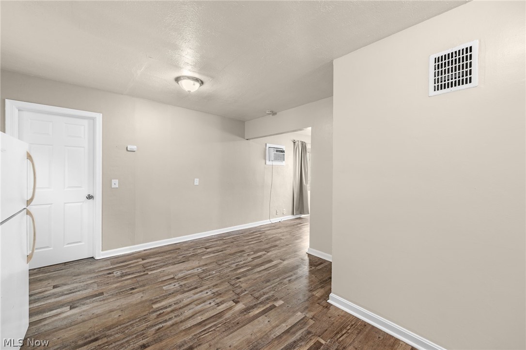 910 Ardella Avenue Akron OH 44306