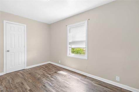 910 Ardella Avenue Akron OH 44306