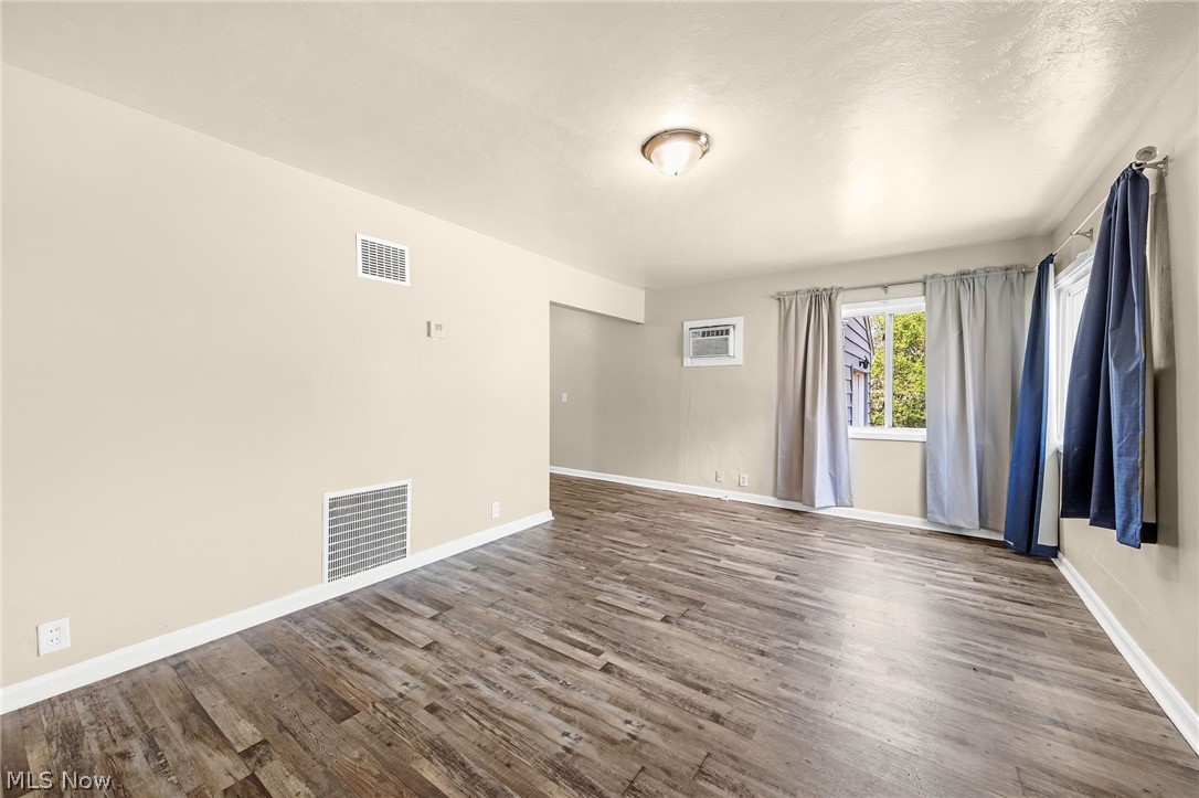 910 Ardella Avenue Akron OH 44306