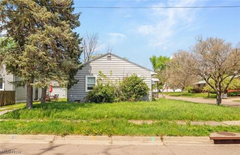 910 Ardella Avenue Akron OH 44306