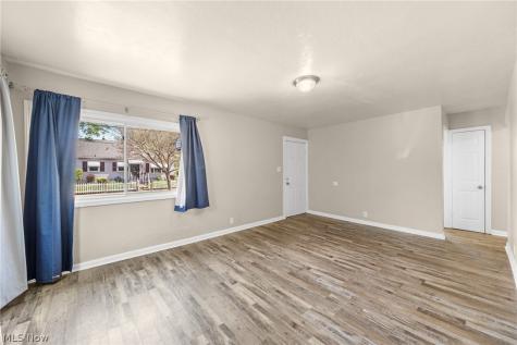 910 Ardella Avenue Akron OH 44306