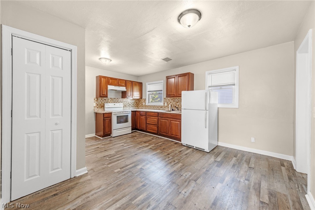 910 Ardella Avenue Akron OH 44306