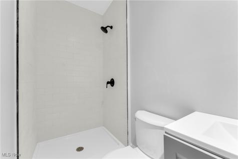 1244 W 69th Street Cleveland OH 44102