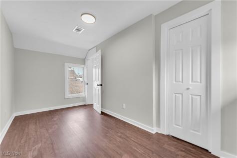 1244 W 69th Street Cleveland OH 44102