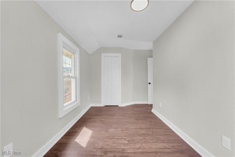 1244 W 69th Street Cleveland OH 44102